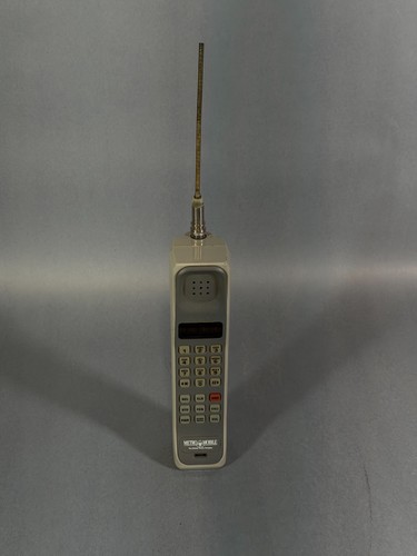 Vintage motorola metro mobile - vintage,
