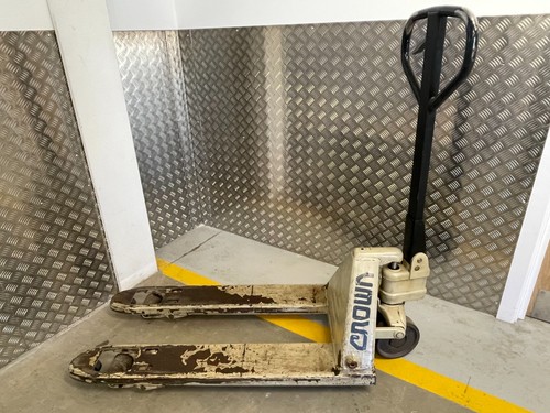 2300kg crown pth50 pallet - pth50-2-39,