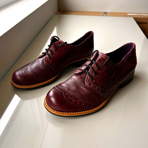Red dead burgundy leather - red, or