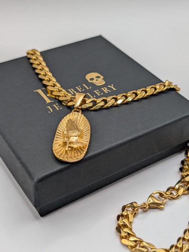 18k gold praying - gold, hands