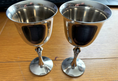 Pair grenadier england silver - pair,