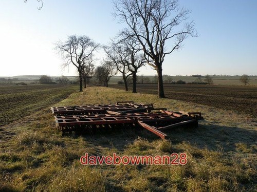 Photo disc harrows parked - photo, in