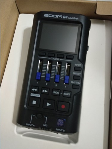 Zoom multi track recorder - zoom, r4