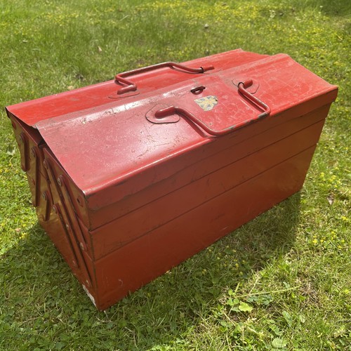Vintage made britain - in, red
