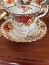 Royal Albert old Country rose