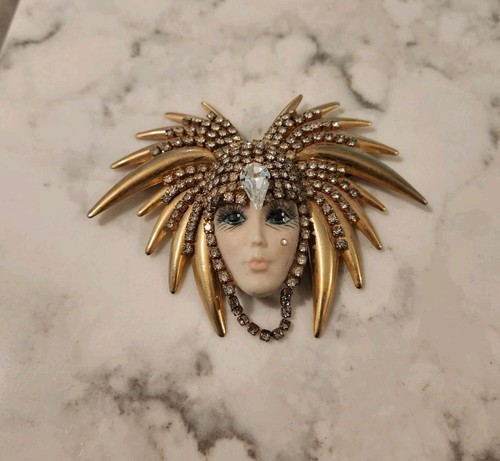 Showgirl figural - ,
