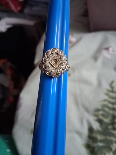 Vintage silver tone ring with - tone,