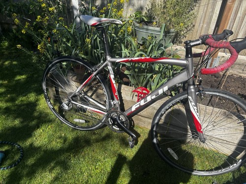 Fuji trek road - trek, bike