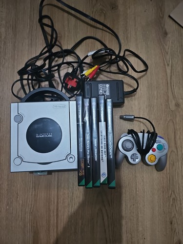 Nintendo gamecube silver - nintendo,