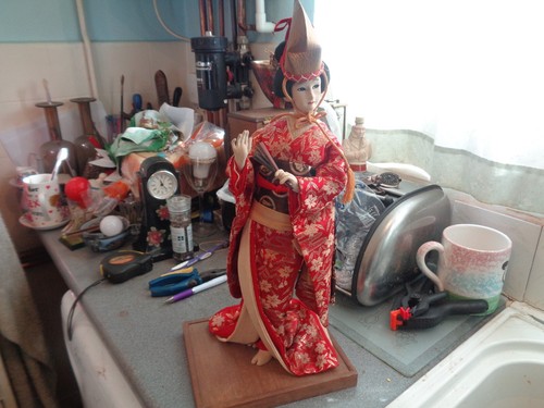 Geisha figurine made - of, cloth