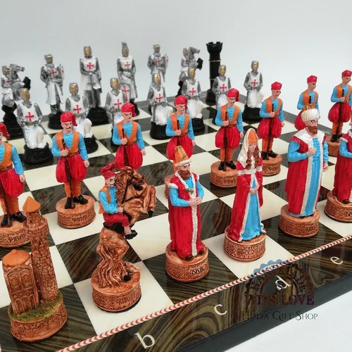 Crusaders knights chess set - crusaders,