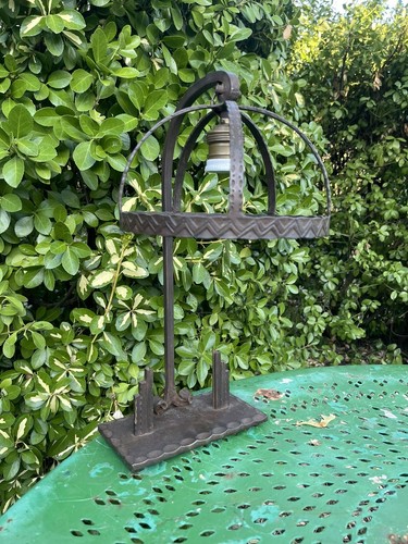 Robj lamp base wrought - &,