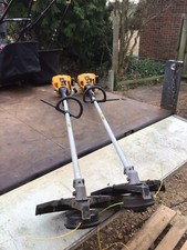 JCB M25 Strimmer Breaking For