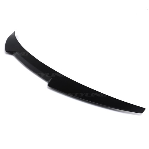 Rear boot spoiler lip - rear,