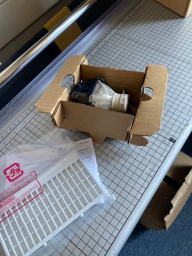 Hitachi projector lamp