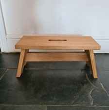 Handcrafted Oak CRACKET - Hop