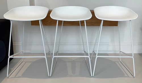 Hay about stool hee - hay, stool'