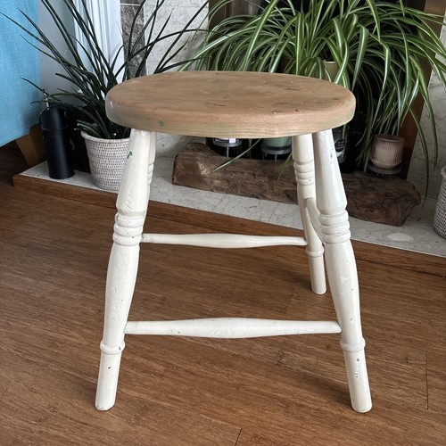 Lovley antique wooden legged - lovley,