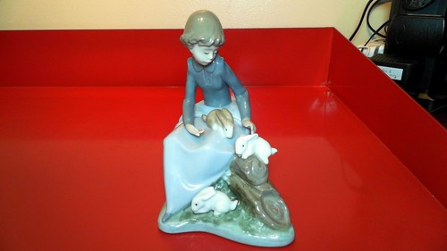 Collectable nao girl with - collectable,