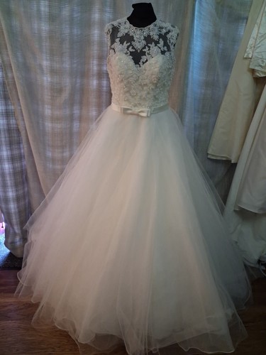 Wedding dress size ivory - dress,