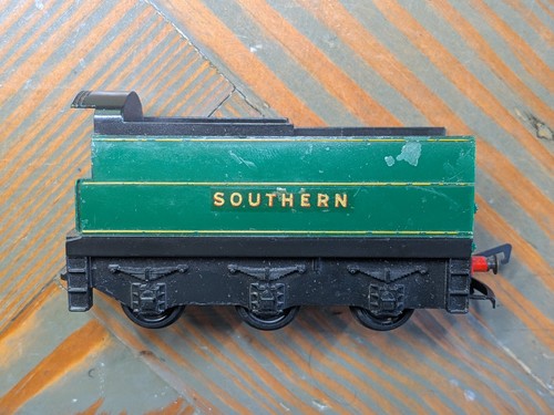 Triang hornby r38 battle - triang,