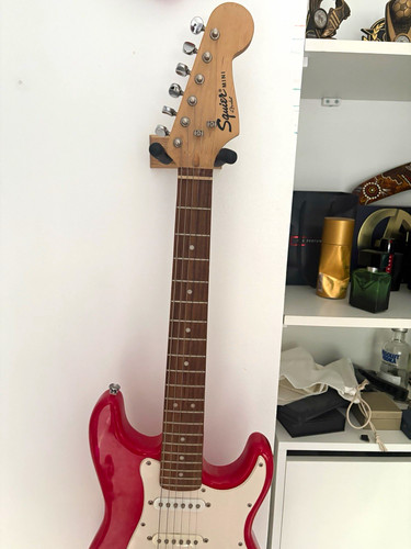 Squier stratocaster strat - squier,