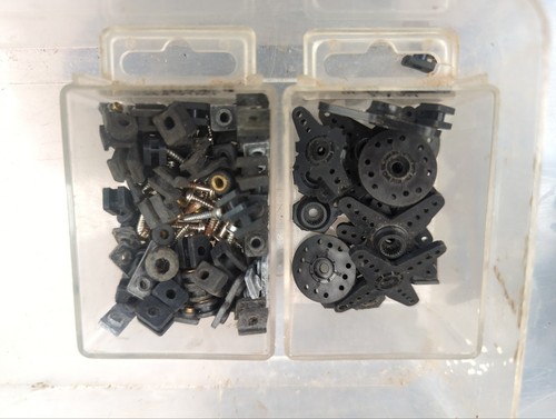 Joblot futaba servo horns - futaba,
