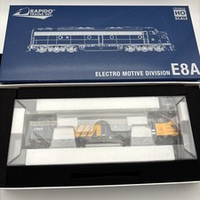 Rapido 28543 HO EMD E8A VIA Rail Canada #1800