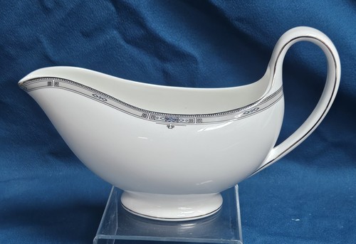 Wedgwood amherst gravy boat - gravy,