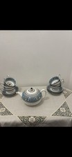 Wedgwood Teapot & 8 Cups and