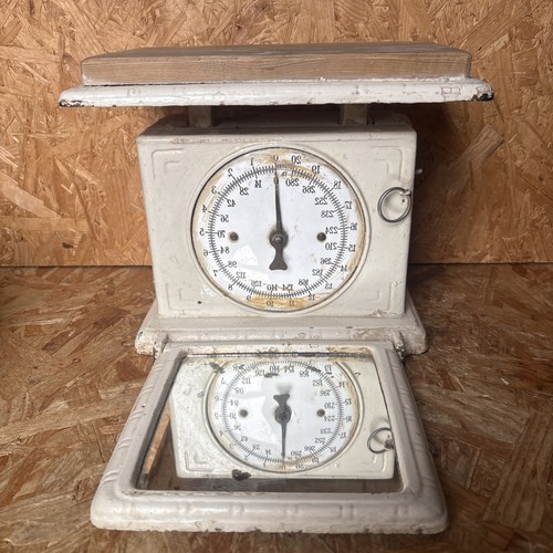 Vintage cast iron weighette - vintage,