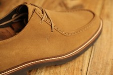 Tod's Tods Tan Brown Suede