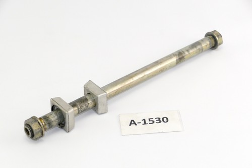 Ducati 900 1994 rear axle - 900,