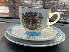 CLARICE CLIFF QUEEN ELIZABETH