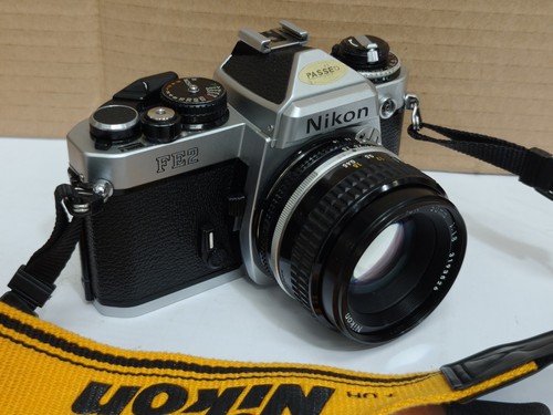 Nikon fe2 35mm film - nikon,