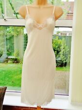 S47A CHARNOS WHITE HEAVY NYLON