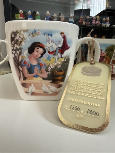 Disney store snow white - snow,