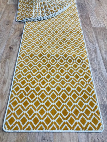 Open plan carpet stair - plan,