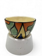 Clarice Cliff DOUBLE-V pattern