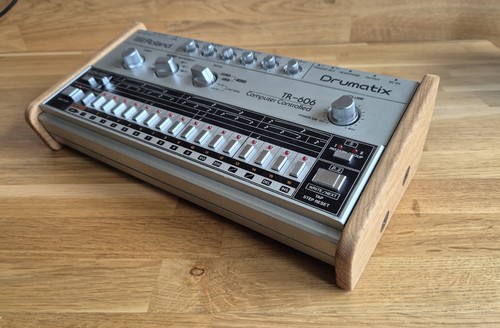 Roland tr606 tb303 - solid, oak