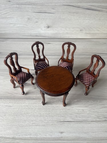 Vintage dolls house - vintage, furniture