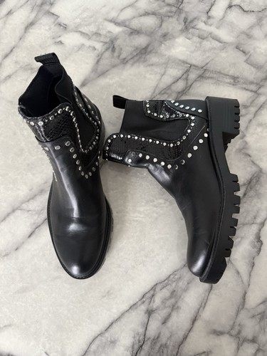Zara black studded track sole - black,