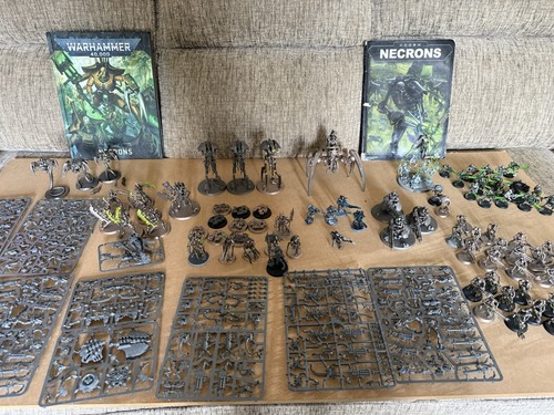 Warhammer 40k necron army - warhammer,