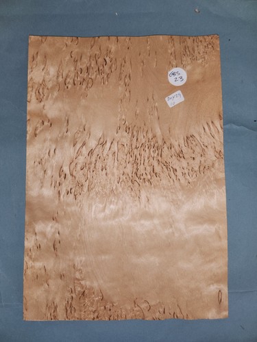 Karelian birch veneer 1 - karelian,
