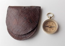 VINTAGE SMALL BRASS POCKET