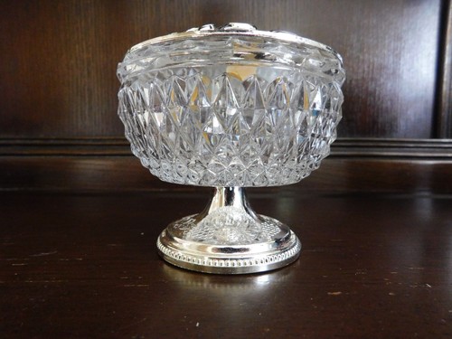 New boxed vintage - new, silver
