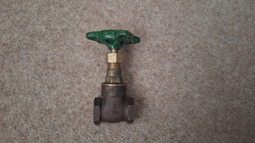 Bronze gate valve nos - 1/2",