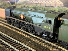 Hornby OO Gauge Merchant Navy