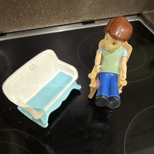 Plastic little tikes - , dolls