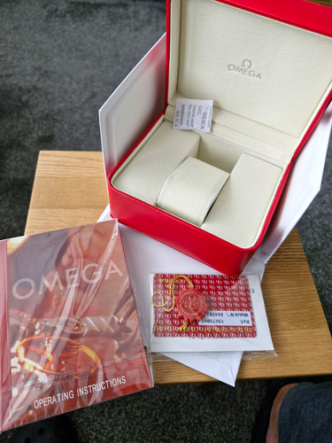 Omega red white - &, watch